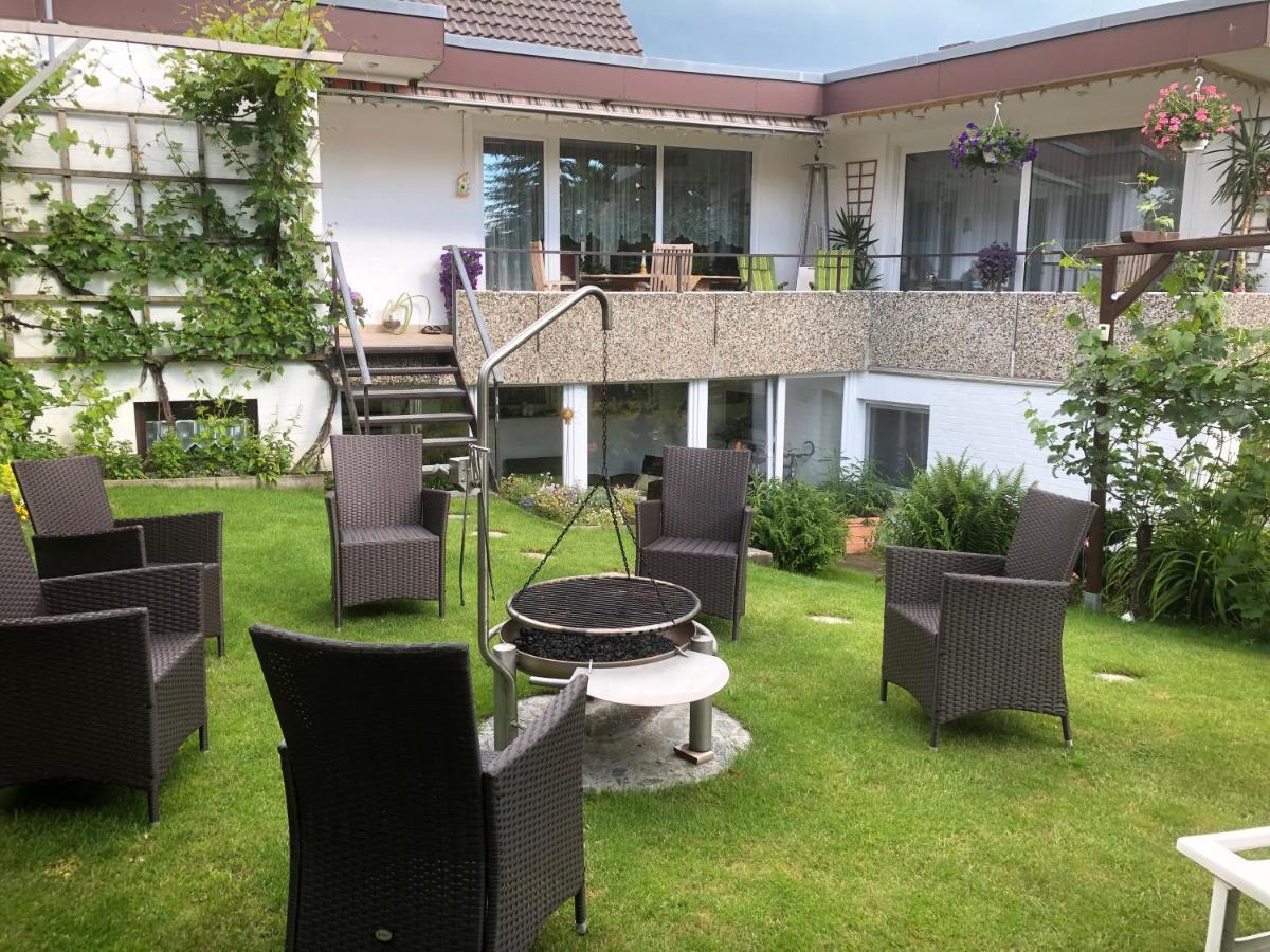 Ferienwohnung Apartment Dettum Mit Eigenem Bad, Kochnische Und Wintergarten Exterior foto