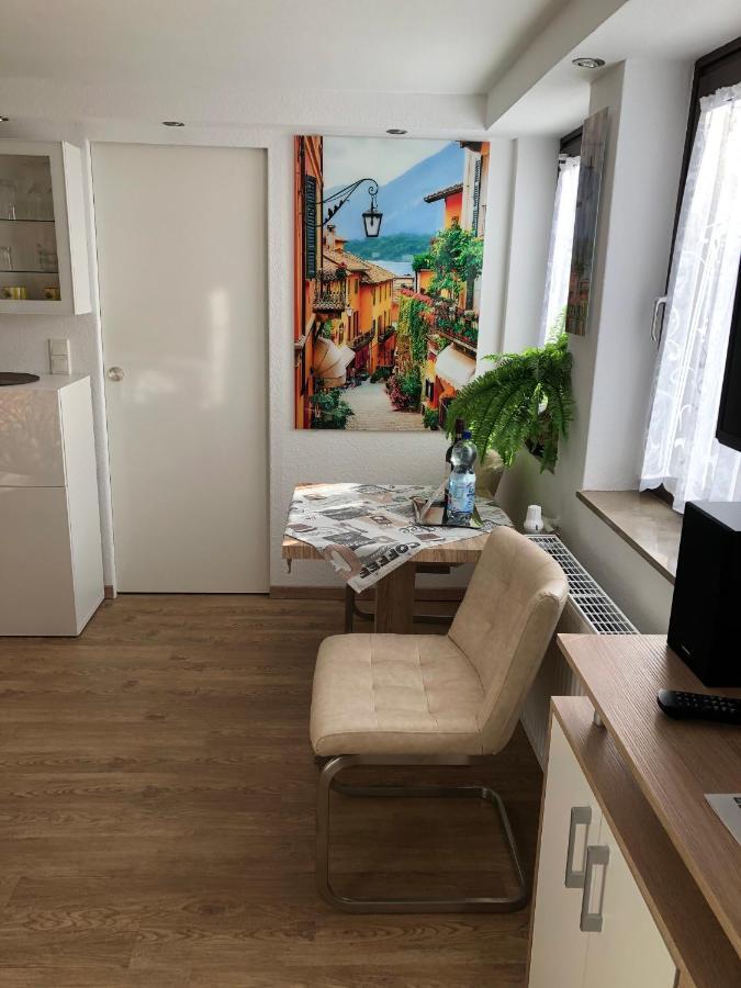 Ferienwohnung Apartment Dettum Mit Eigenem Bad, Kochnische Und Wintergarten Exterior foto